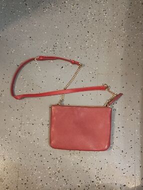 Two Toned Red Fossil Crossbody Shoulder Bag with Gold Chain Strap